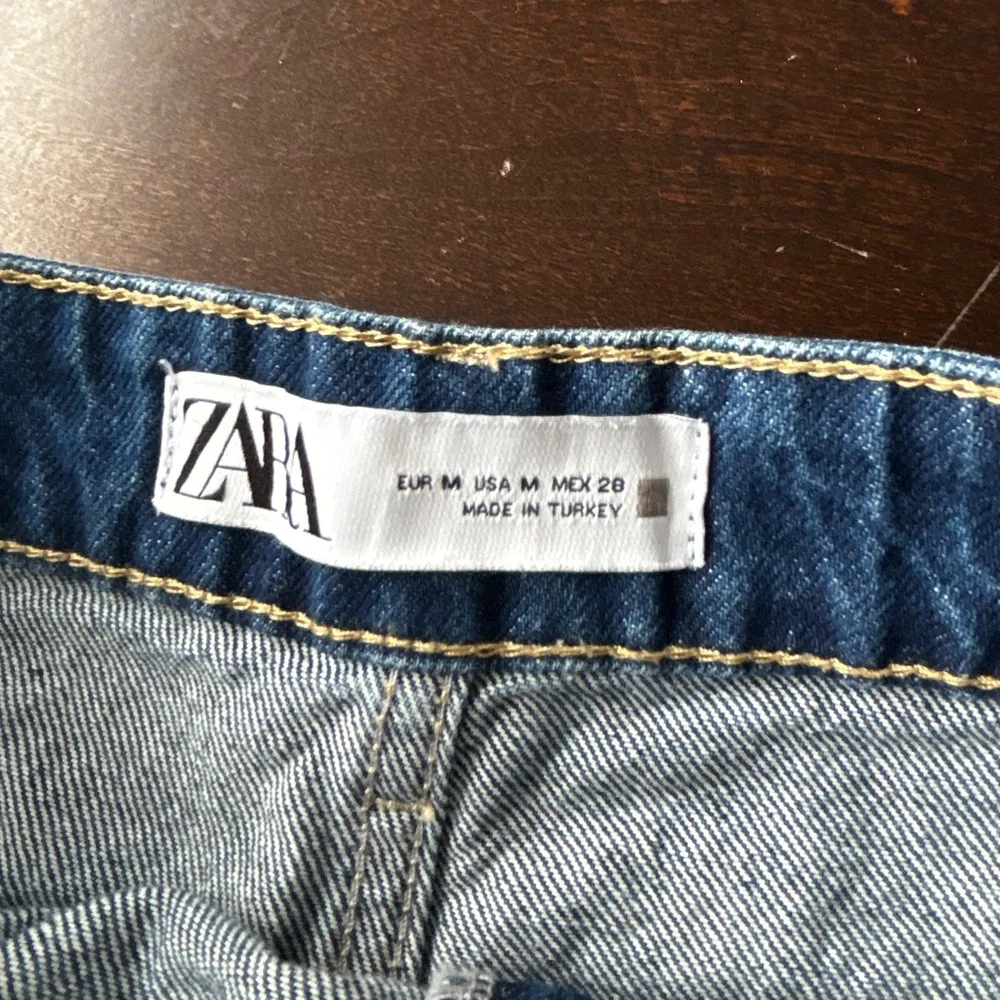 Zara denim mini skirt, Size Medium,
Dark wash - Picture 3 of 3